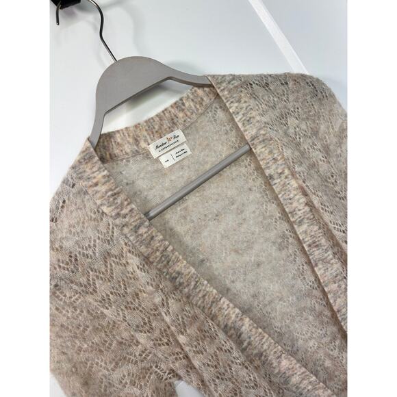 Anthropologie Meadow Rue Women's Wesley Wrap Cardigan Sweater Ivory Size XS - Picture 4 of 13
